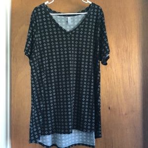 LuLaRoe Christy Tee